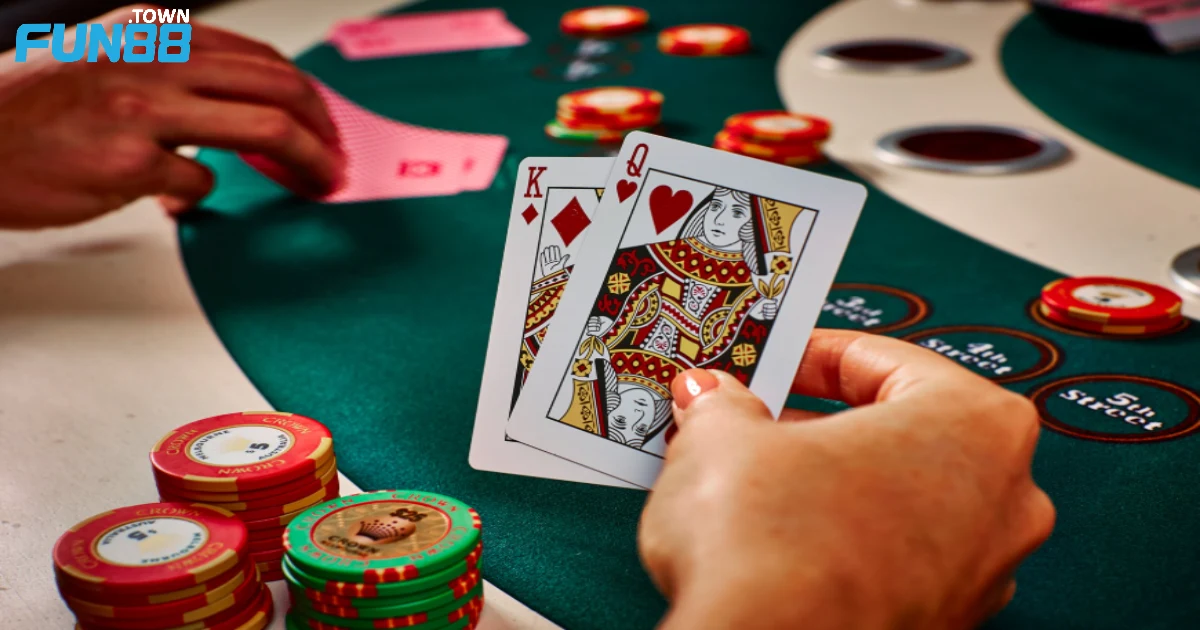 Cách Tính Điểm Baccarat Fun88 – Cơ Bản Nhưng Cần Nắm Rõ 2 Quy tắc về cách tính điểm Baccarat cơ bản dành cho người mới